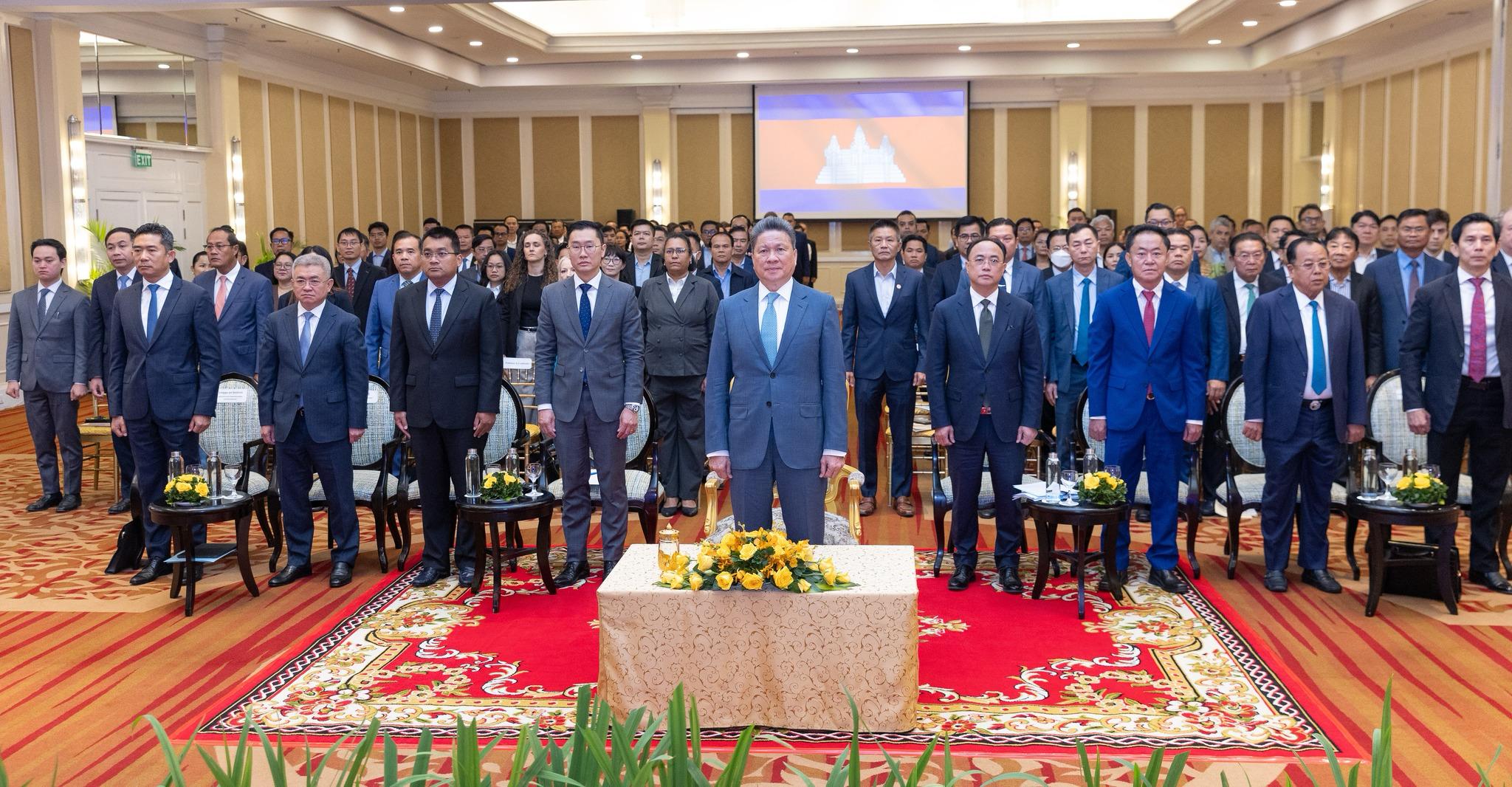 Strong dialogue between government and business is vital for growth